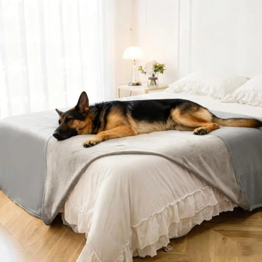 Waterproof Dog Blanket for Bed, Reversible Pet Couch Throw Blankets Leak Proof Sofa Protector for Furniture Machine Washable